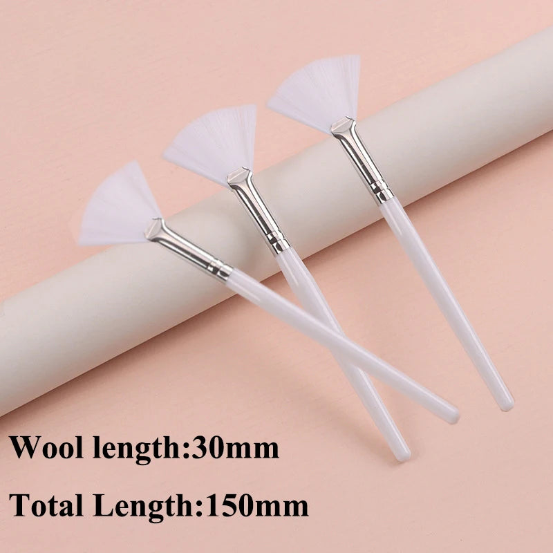 Practical Facial Brushes Fan Makeup Brushes Portable Mask Brush Cosmetic Tools for Women Flexible Facial Soft Mask Applicator