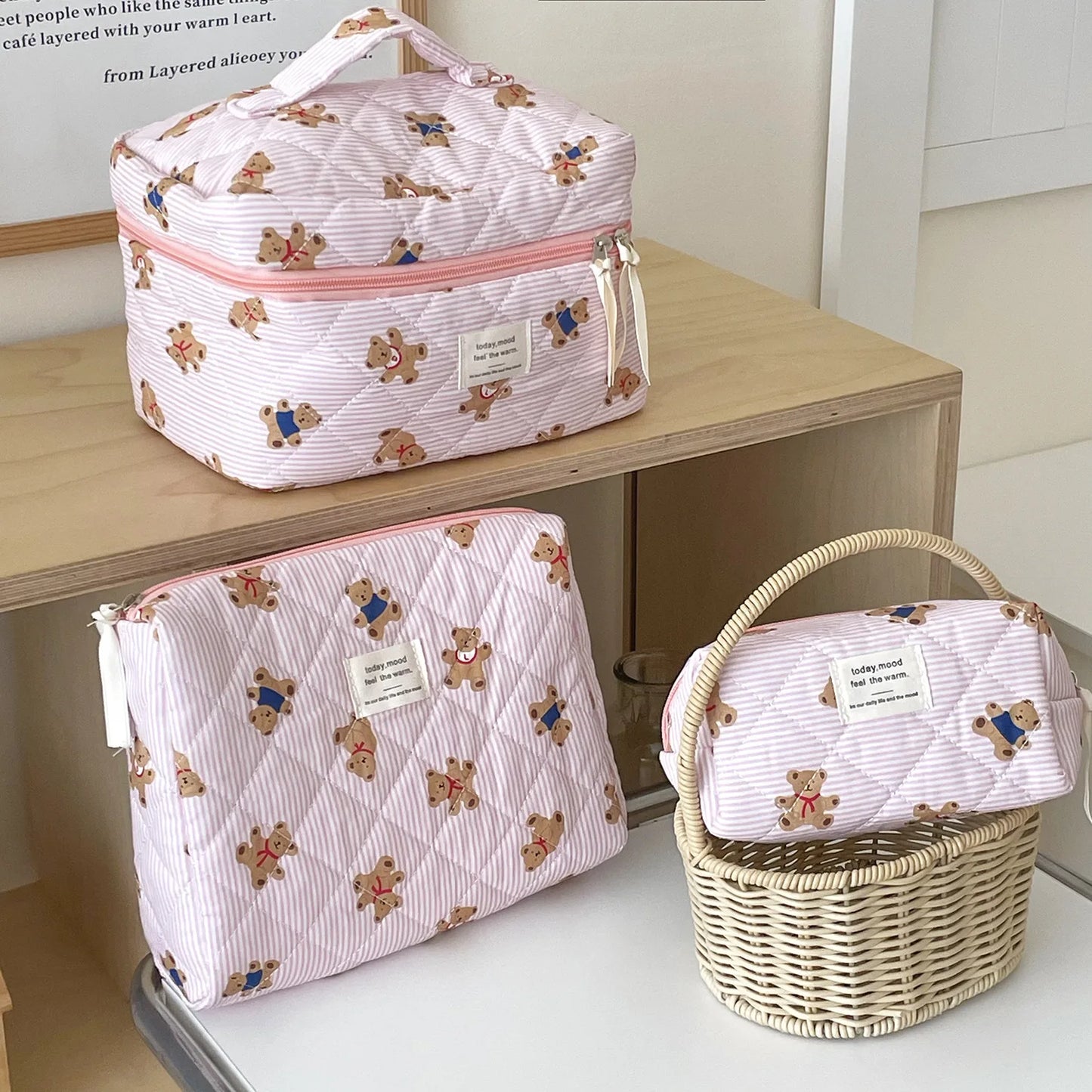 Women's Cosmetic Bag Striped Bear Makeup Bag Cartoon Go Out Large Capacity Toiletry Storage Bag Bolsa De Maquillaje Viaje Sweet