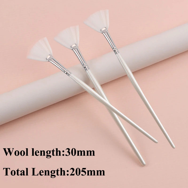 Practical Facial Brushes Fan Makeup Brushes Portable Mask Brush Cosmetic Tools for Women Flexible Facial Soft Mask Applicator