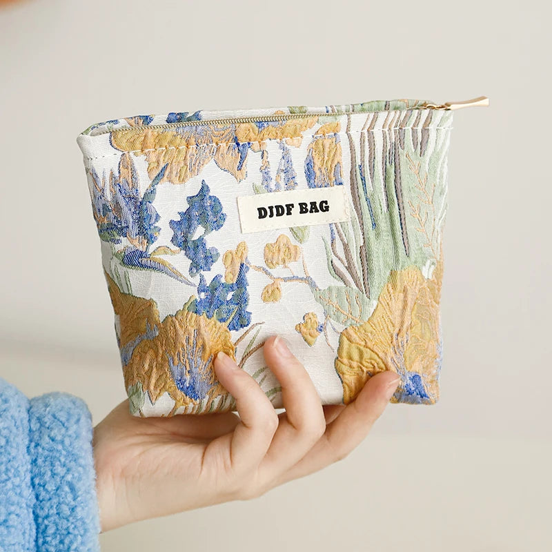 White Embroidery Daisy Women's Makeup Bag Portable Coin Purse Key Case Cosmetics Lipstick Storage Bag Commuter Liner Bag Ins