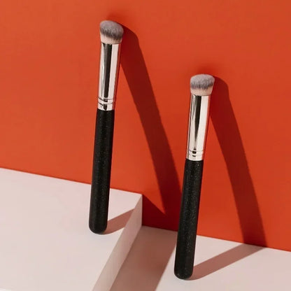 Mantou Concealer Brush Women Flawless Makeup Brushes Under-Eye Dense Face Makeup Brush Blending Multi-Functional Soft Bristles