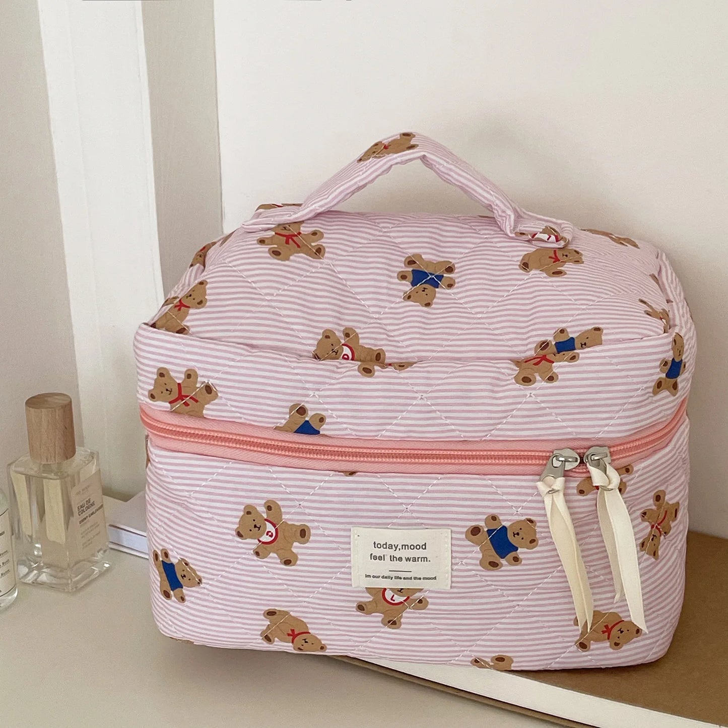 Women's Cosmetic Bag Striped Bear Makeup Bag Cartoon Go Out Large Capacity Toiletry Storage Bag Bolsa De Maquillaje Viaje Sweet