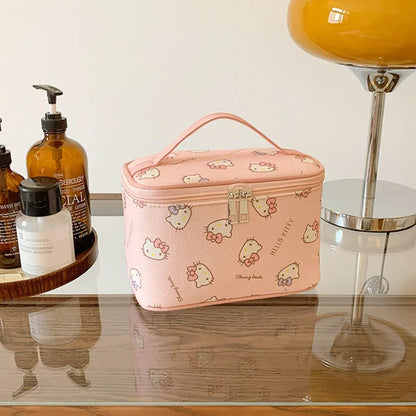 2025 New Hello Kitty Large Capacity Tote Bag Cute Print Design Portable Travel Organizer for Cosmetics Toiletries Makeup Storage