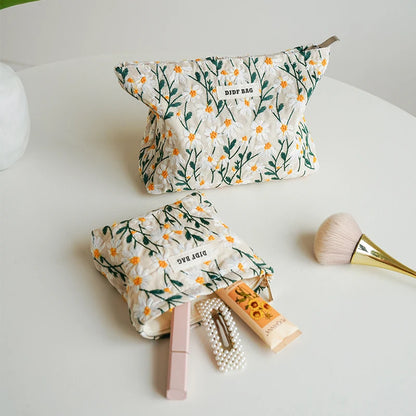 White Embroidery Daisy Women's Makeup Bag Portable Coin Purse Key Case Cosmetics Lipstick Storage Bag Commuter Liner Bag Ins