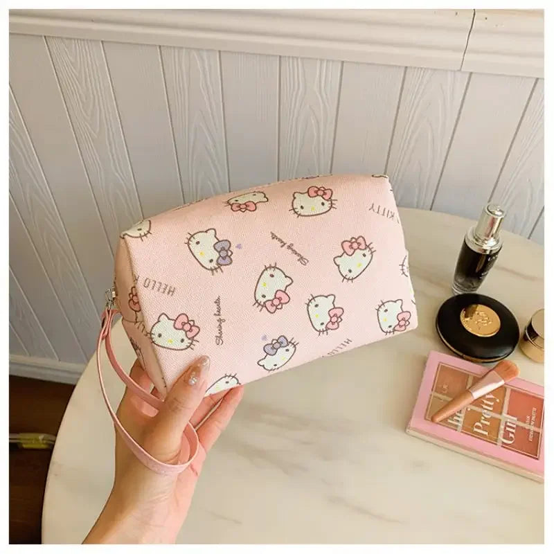 2025 New Hello Kitty Large Capacity Tote Bag Cute Print Design Portable Travel Organizer for Cosmetics Toiletries Makeup Storage