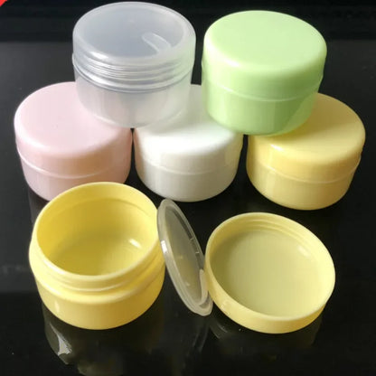 10pcs/set 10g Refillable Bottles Plastic Empty Makeup Jar Pot Travel Face Cream Lotion Cosmetic Container 5 Colors Bead Storage