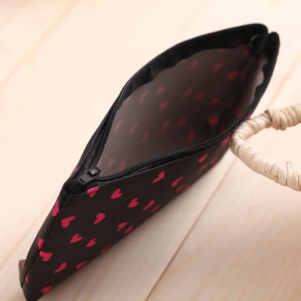 Heart Pattern Makeup Bag Fashion Design Multi-Functional Zippered Toiletry Storage Bag Large-Capacity Professional