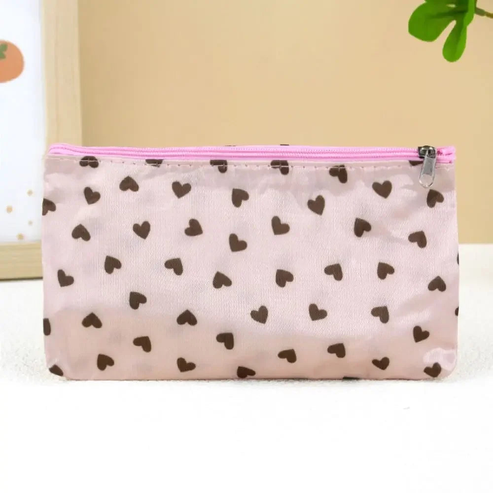 Heart Pattern Makeup Bag Fashion Design Multi-Functional Zippered Toiletry Storage Bag Large-Capacity Professional