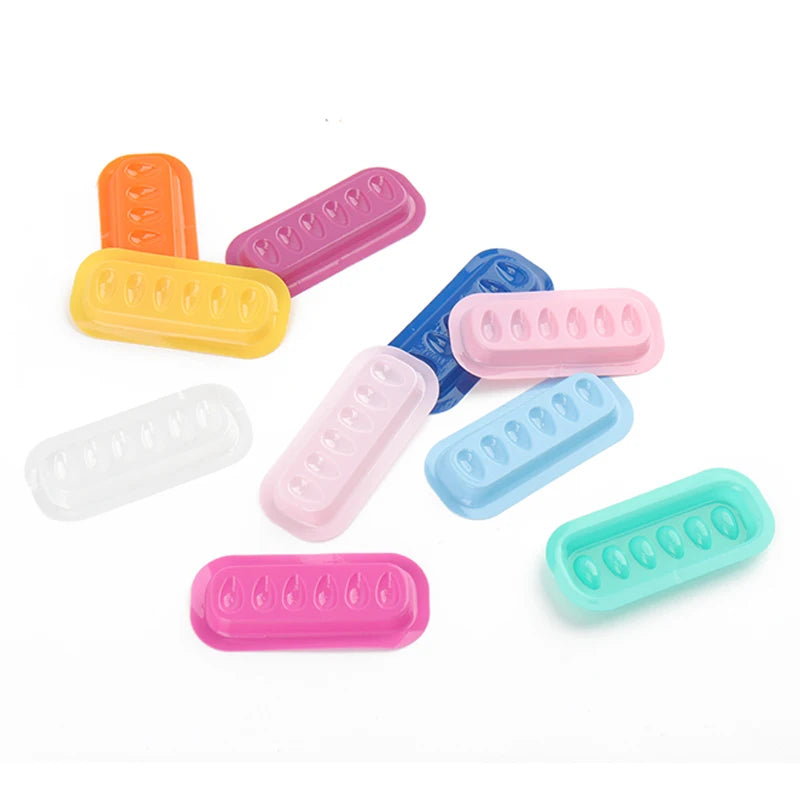 100pcs Disposable Eyelash Extension Glue Holder Pallet Gasket Lash Adhesive Container Tray Eyes Pad Long Strip Makeup Tool
