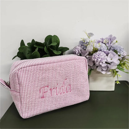 Personalized Seersucker Makeup Bag, Embroidered Name Seersucker Bag, Personalized Wash Bag, Wedding Bridesmaid Gift Makeup Bag
