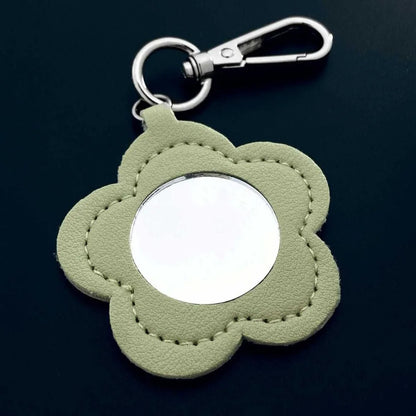 Simple Leather Hanging Keyring Small Mirror Key Chain Ring Bag Pendant for Gift Car Packet Keychain Cute Makeup Flower Shaped