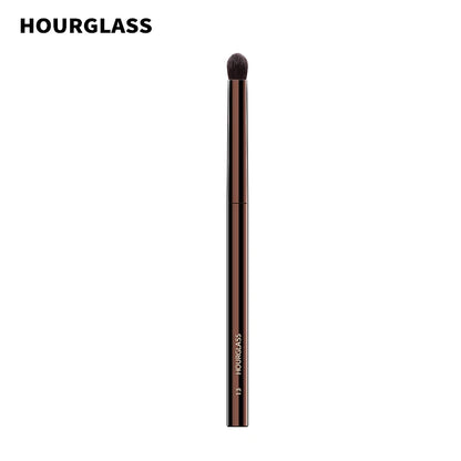 Hourglass Makeup Brush- No.13 Precision Smudge Brush Soft and Skin-friendly Fiber Hair Fashion Design Single Eye Brush