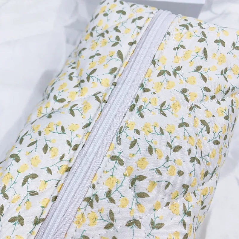 1PC Flower Printed Puffy Quilted Zipper Makeup Bag Storage Organizer Toiletry Handbag Cosmetic Pouch Large Travel Cosmetic Bag