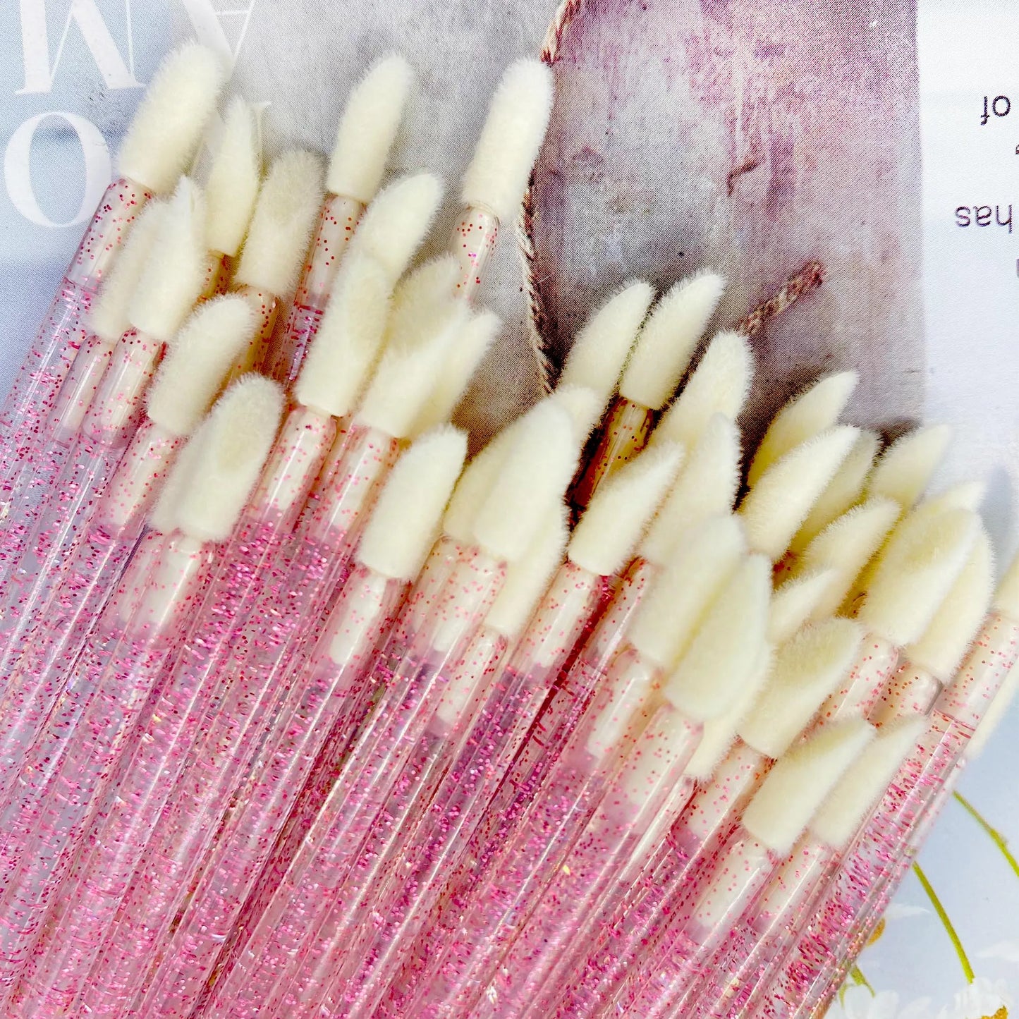 500pcs Disposable Lip Brush Makeup Brushes Eyelashes Extension Applicator Lipstick Wands Set Cosmetic Colourful Make Up Tools