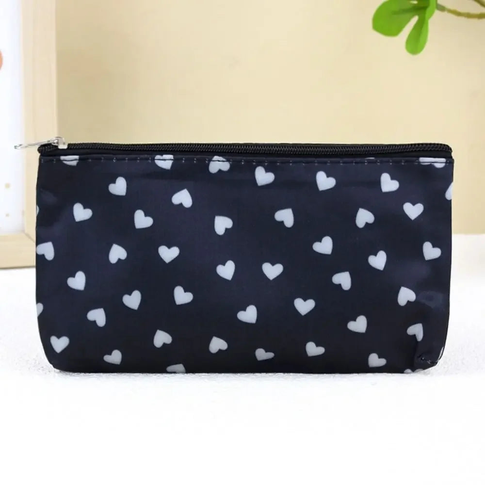 Heart Pattern Makeup Bag Fashion Design Multi-Functional Zippered Toiletry Storage Bag Large-Capacity Professional