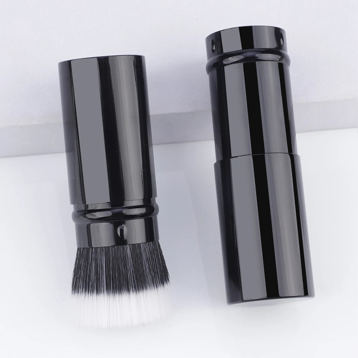 1pcs Professional Makeup Brushes Retractable Blusher Powder Foundation Face Concealer Kabuki Makeup Brush Cosmetic Tools