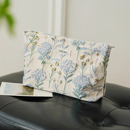 White Embroidery Daisy Women's Makeup Bag Portable Coin Purse Key Case Cosmetics Lipstick Storage Bag Commuter Liner Bag Ins