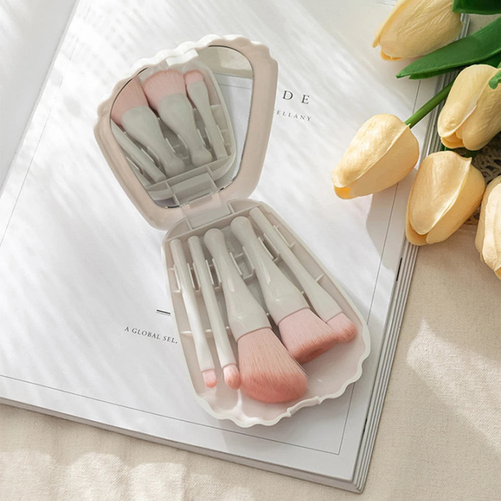 Mini Makeup Brush Set with Mirror Portable Makeup Brush Set, Shell Portable Travel Makeup Brush Set 5 Sizes Brush Mini Complete