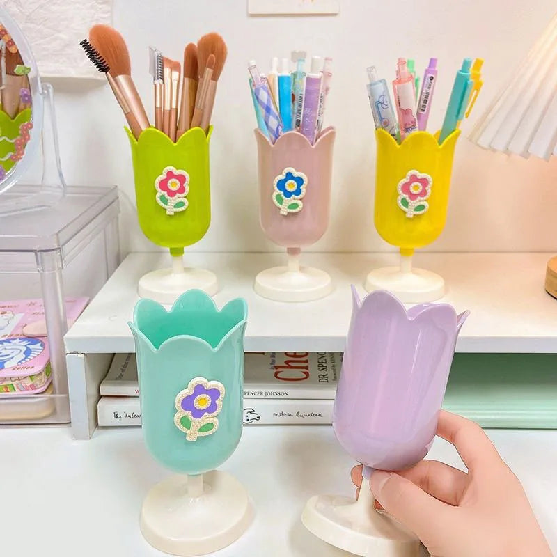 Plastic Flower Decoration Creative Pencil Cup Tulip Pencil Organizer Desk Organizer Makeup Brush Holder Girls Room Ornament
